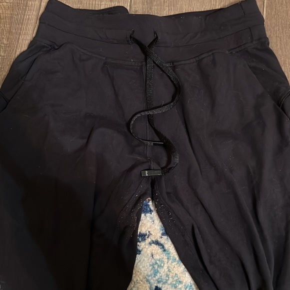 Lululemon joggers - Picture 2 of 3